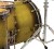 Изолированные уплотнителем захваты обруча бас-барабана. Шпоры бас барабана оснащены фиксатором.